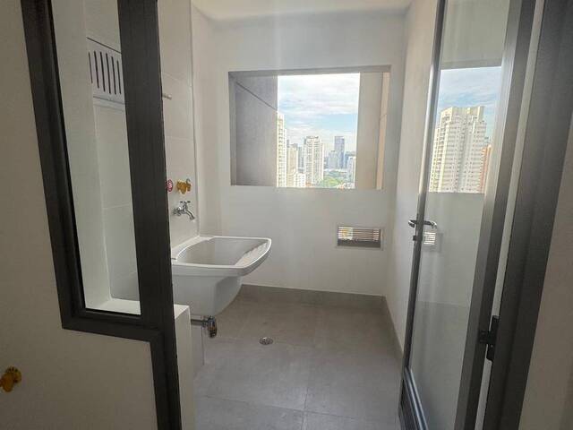 Venda em Jardim das Acácias - São Paulo